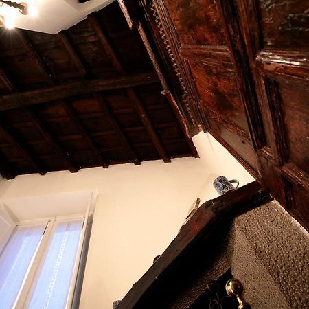 Domus Antonella A Trastevere Rome Bagian luar foto
